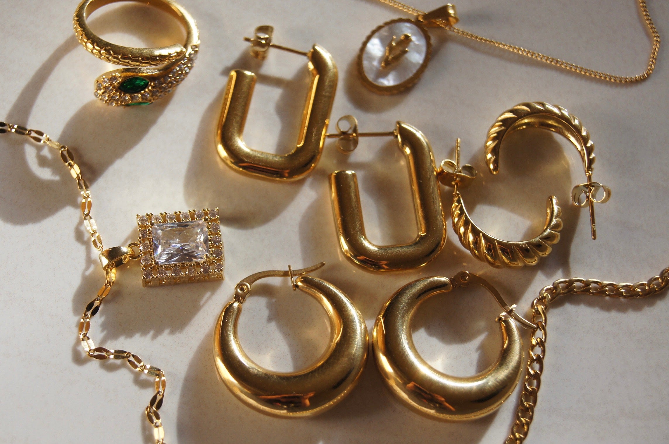 3 Gold Jewellery Pieces That Will Elevate Any Fit